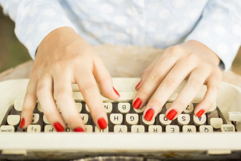 8 Step Guide to Writing Your First Novel With Confidence ‣ The Writers Blog